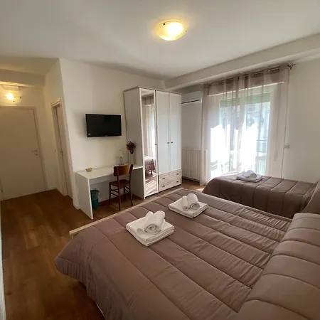 Attico 25 *