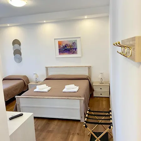 Bed and Breakfast Attico 25